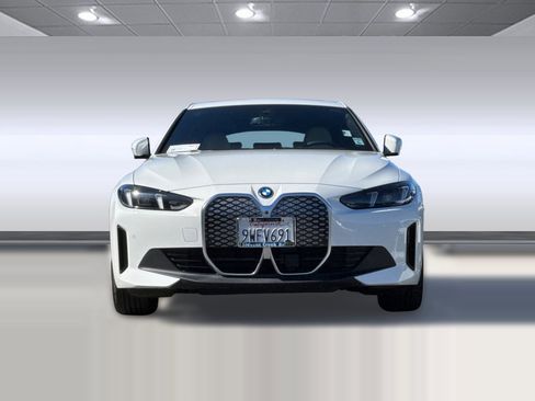 Used 2025 BMW i4 eDrive40 w/ Premium Package RWD image 6