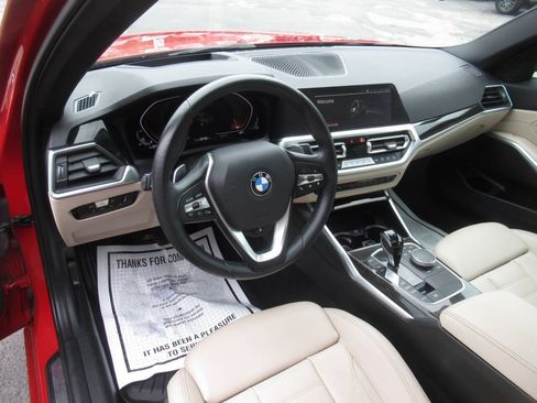 Used 2022 BMW 330i xDrive Sedan w/ Premium Package AWD/4WD image 21