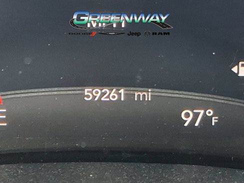 Used 2023 Chrysler Pacifica Touring-L FWD image 28