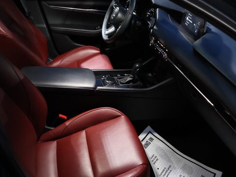 Used 2025 MAZDA MAZDA3 s image 9