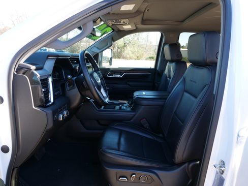 Certified 2024 GMC Sierra 2500 Denali w/ Denali Reserve Package image 16