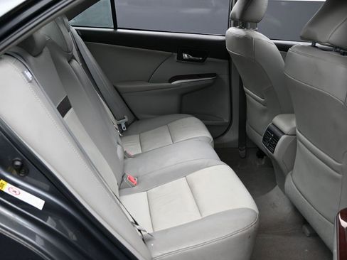 Used 2012 Toyota Camry XLE image 29