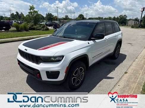 Used 2022 Jeep Grand Cherokee Trailhawk w/ ADV Protech Group II AWD/4WD image 1