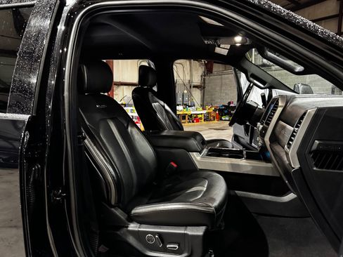 Used 2020 Ford F350 Platinum w/ Tremor Off-Road Package image 28