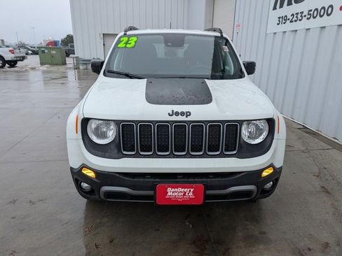 Used 2023 Jeep Renegade Latitude image 32