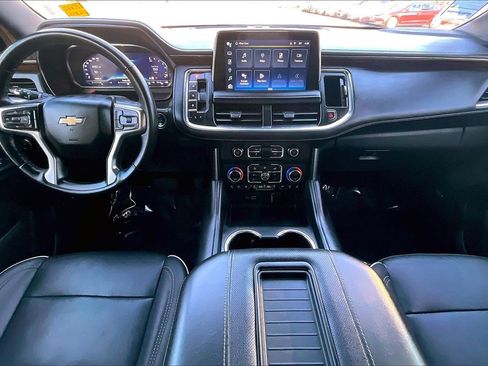 Certified 2023 Chevrolet Suburban Premier image 8