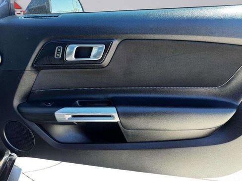 Used 2021 Ford Mustang Coupe RWD image 38