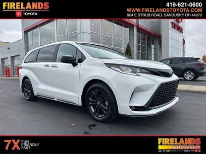 New 2025 Toyota Sienna XSE
