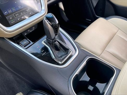 Used 2020 Subaru Outback Limited w/ Popular Package #2 image 13