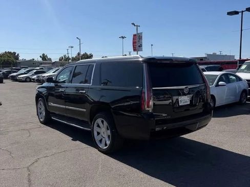 Used 2015 Cadillac Escalade ESV Luxury RWD image 5
