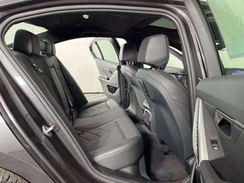 Used 2024 BMW 530i RWD image 44