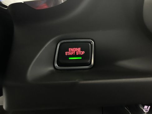 Used 2018 Chevrolet Camaro SS RWD image 20