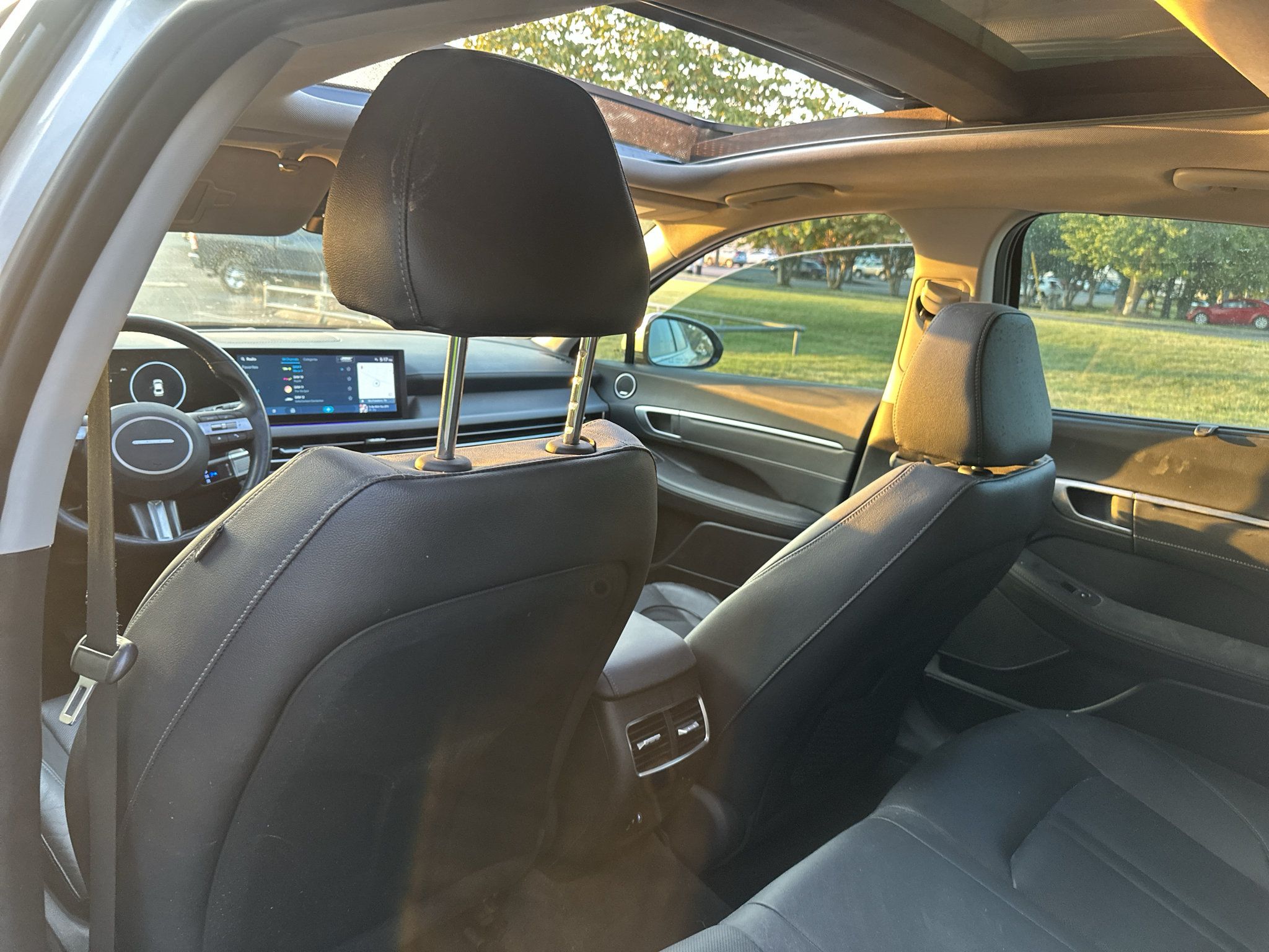 Used 2025 Hyundai Sonata Limited FWD image 17