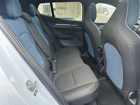 New 2026 Volvo EX30 Plus image 12