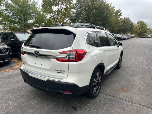 Used 2023 Subaru Ascent Limited image 5