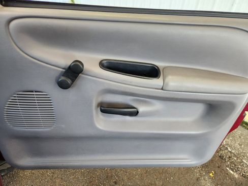 Used 1996 Dodge Ram 1500 Truck SLT image 11