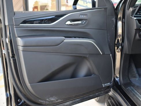 Used 2023 Cadillac Escalade ESV Sport image 12