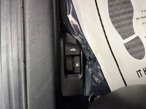 Used 2012 Toyota Camry SE image 33