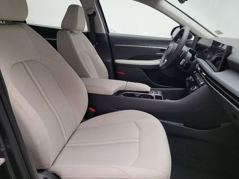 Used 2025 Hyundai Sonata SEL FWD image 21