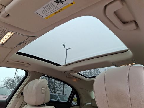 Used 2018 Mercedes-Benz S 450 Sedan image 15
