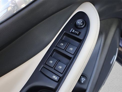 Used 2018 Buick Envision Premium image 26