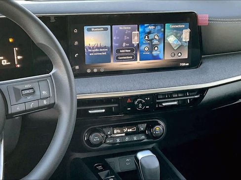 New 2026 Nissan Kicks SV image 6