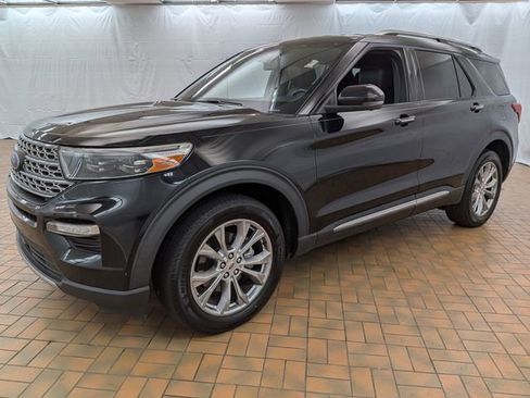 Certified 2020 Ford Explorer Limited AWD/4WD image 3