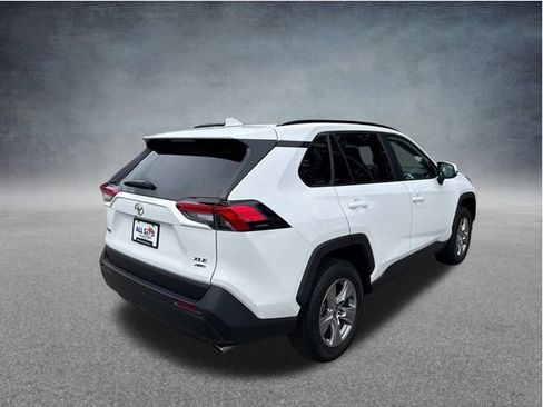 Used 2025 Toyota RAV4 XLE w/ Weather Package AWD/4WD image 11