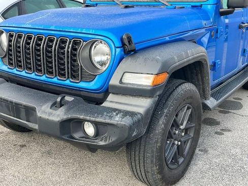 Used 2024 Jeep Wrangler Sport S image 10
