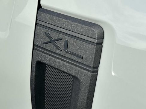 Used 2023 Ford Maverick XL FWD image 5