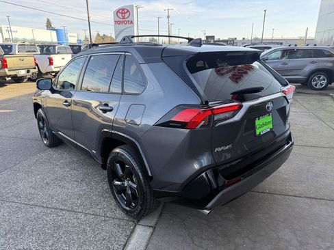 Used 2020 Toyota RAV4 XSE image 4
