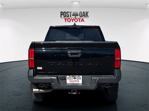 Used 2024 Toyota Tacoma SR image 6