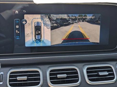 New 2026 Mercedes-Benz GLS 580 4MATIC image 12