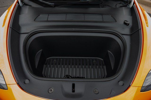 Used 2022 Tesla Model Y Performance AWD/4WD image 41