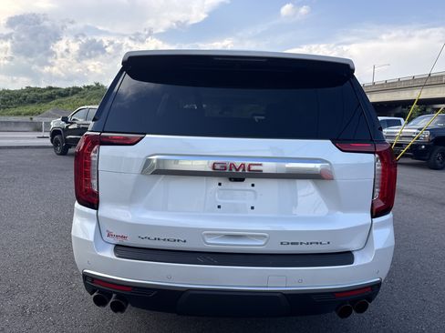 Used 2024 GMC Yukon Denali w/ Denali Reserve Package AWD/4WD image 4