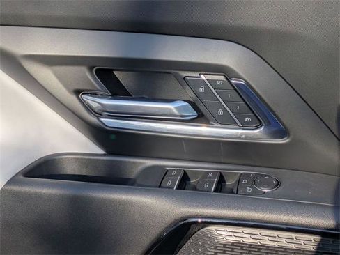 New 2025 Chevrolet Silverado EV RST image 13