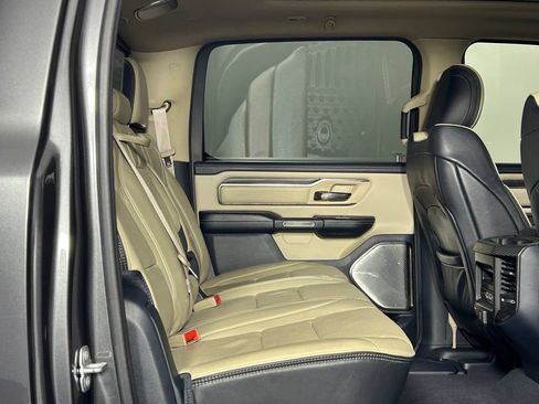 Used 2019 RAM 1500 Limited AWD/4WD image 12