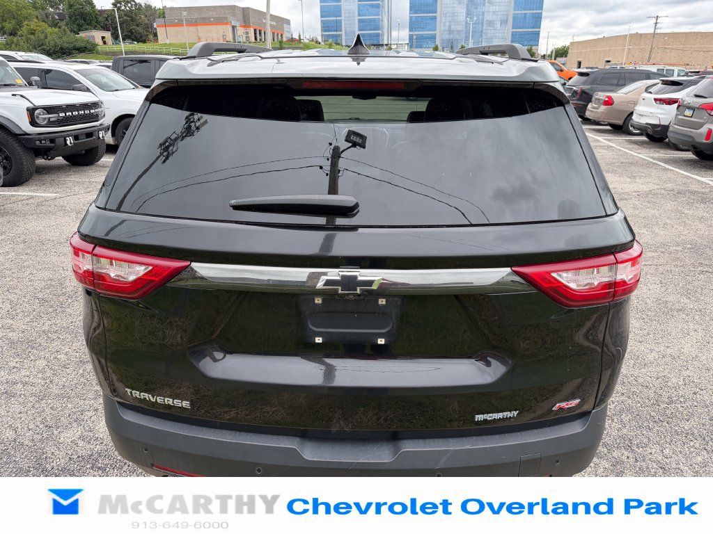 Used 2018 Chevrolet Traverse RS w/ LPO, Cargo Package FWD image 4