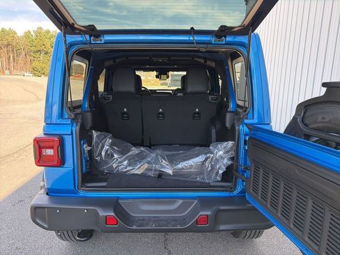 New 2025 Jeep Wrangler Sahara w/ Technology Group image 6