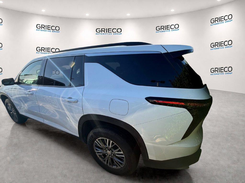 Used 2024 Chevrolet Traverse LT FWD image 8
