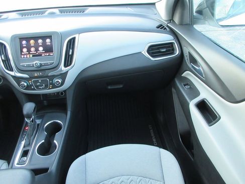 Used 2024 Chevrolet Equinox LS w/ LS Convenience Package image 16