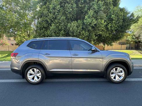 Used 2019 Volkswagen Atlas SE FWD image 9
