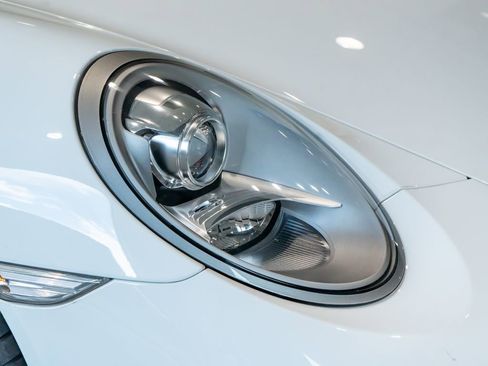 Certified 2016 Porsche 911 Carrera S RWD image 27