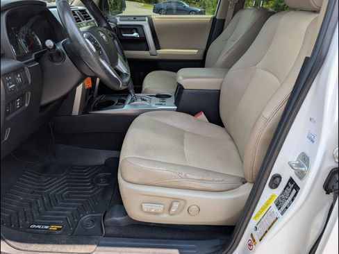 Used 2014 Toyota 4Runner SR5 Premium RWD image 13