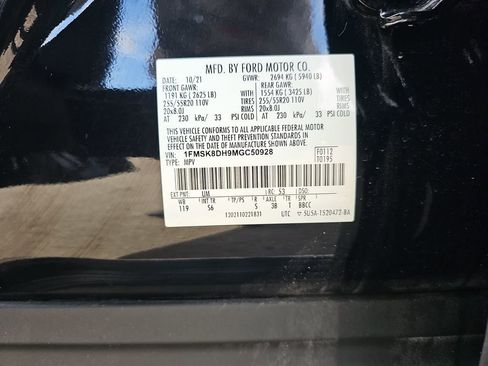 Used 2021 Ford Explorer XLT w/ Equipment Group 202A AWD/4WD image 40