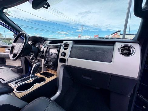 Used 2011 Ford F150 Lariat w/ Lariat Chrome Pkg image 33