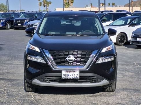 Used 2023 Nissan Rogue SV AWD/4WD image 7