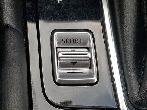 Used 2017 MAZDA MAZDA3 Sport image 23