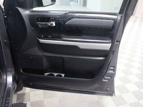 Used 2018 Toyota Tundra Platinum AWD/4WD image 23