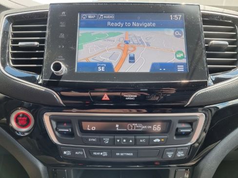 Used 2023 Honda Ridgeline Black Edition image 12